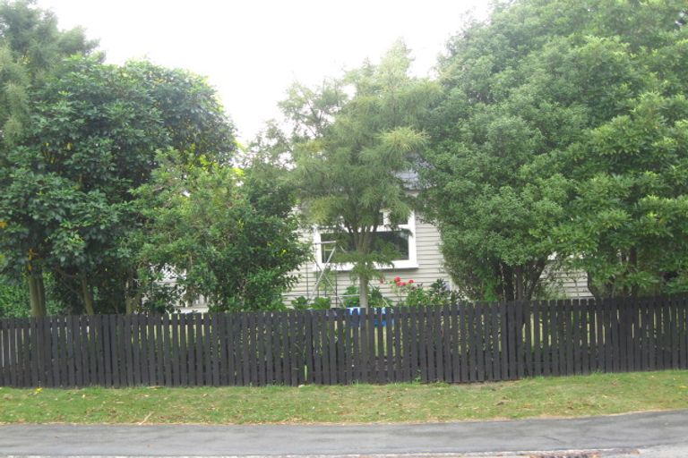 Photo of property in 16 Roosevelt Avenue, St Albans, Christchurch, 8014
