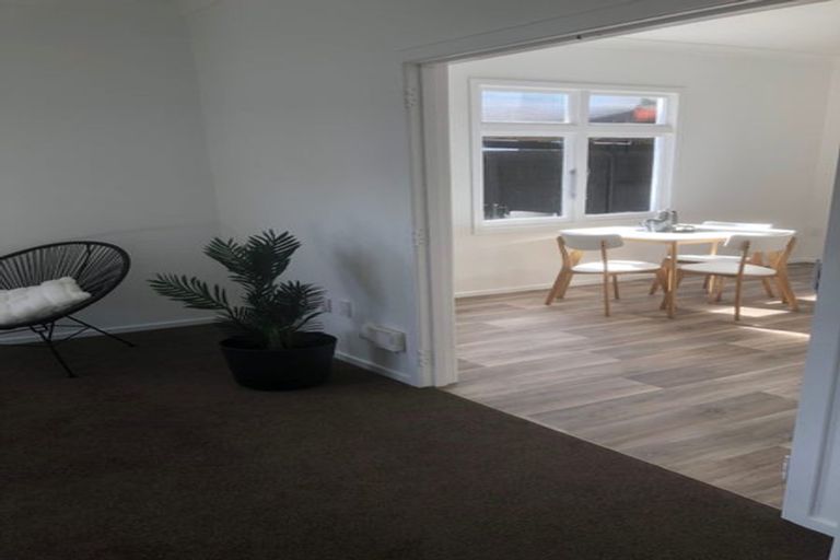 Photo of property in 33 Waldegrave Street, Palmerston North, 4410