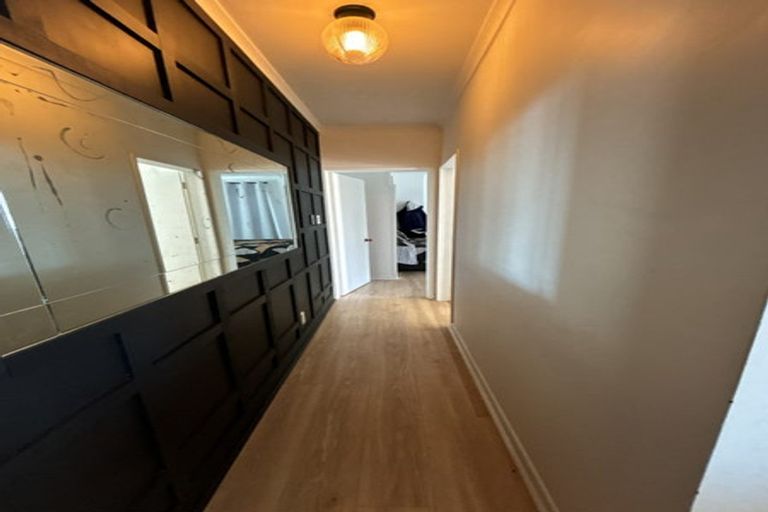 Photo of property in 31 Winchester Street, Kaiwharawhara, Wellington, 6035