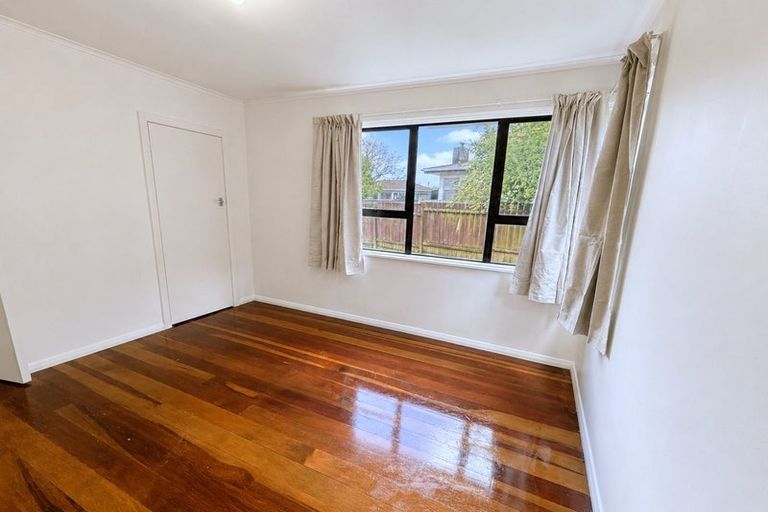 Photo of property in 1/50 Tawa Crescent, Manurewa, Auckland, 2102