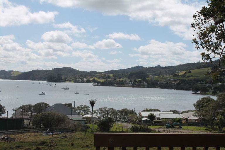 Photo of property in 10 Reotahi Road, Whangarei Heads, Whangarei, 0174