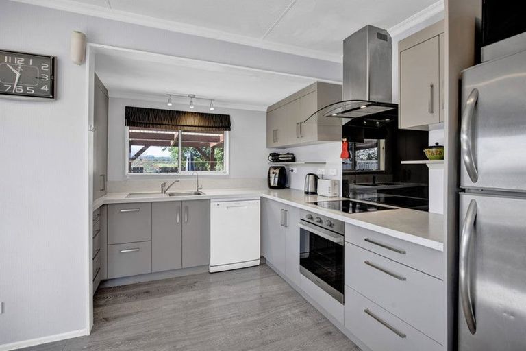 Photo of property in 10a Cowling Road, Hurdon, New Plymouth, 4310