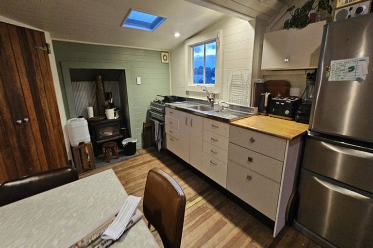 Photo of property in 637 Waitarere Beach Road, Waitarere Beach, Levin, 5510