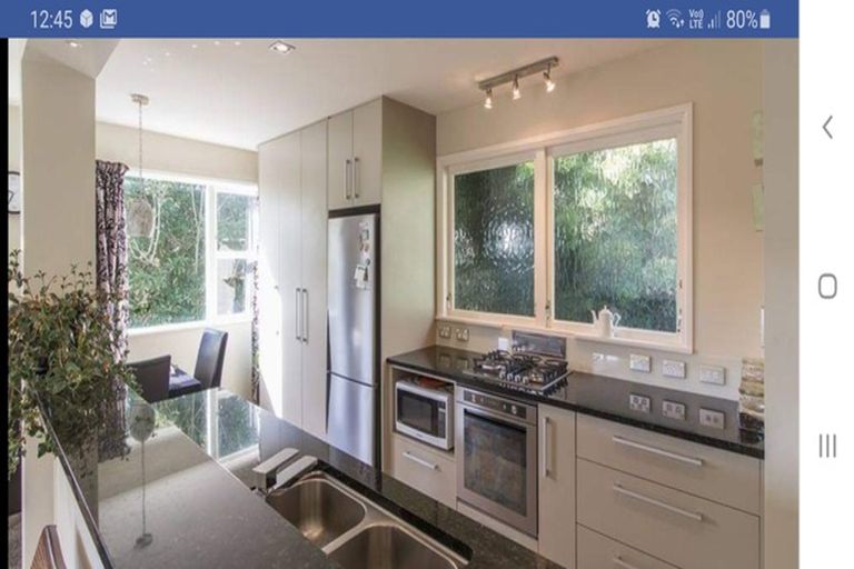 Photo of property in 28 Compton Street, Hillcrest, Auckland, 0627