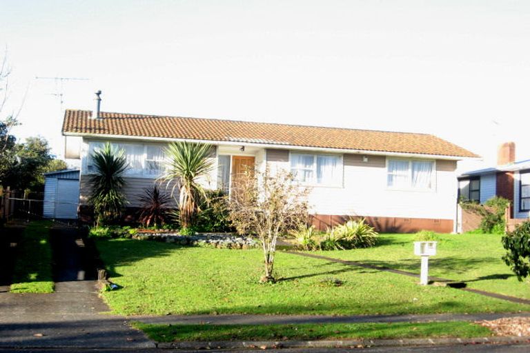 Photo of property in 23 Gainsborough Street, Manurewa, Auckland, 2102