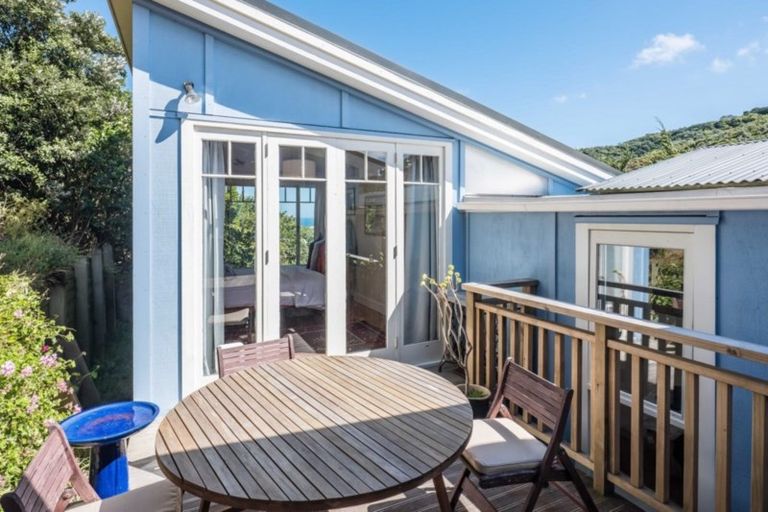 Photo of property in 145a Houghton Bay Road, Houghton Bay, Wellington, 6023