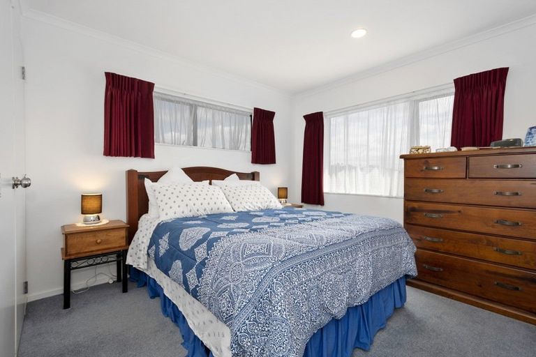 Photo of property in 72 Village Park Drive, Welcome Bay, Tauranga, 3112