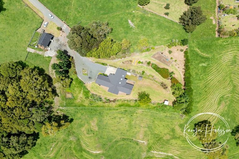 Photo of property in 87 Hurndall Street East, Maungaturoto, 0520
