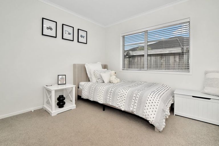 Photo of property in 28 Excelsa Place, Papamoa Beach, Papamoa, 3118