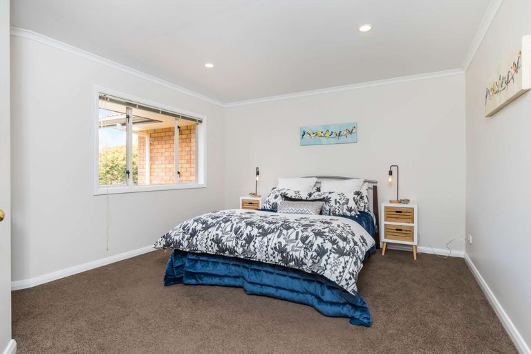 Photo of property in 2 Aunceston Rise, Alfriston, Auckland, 2105