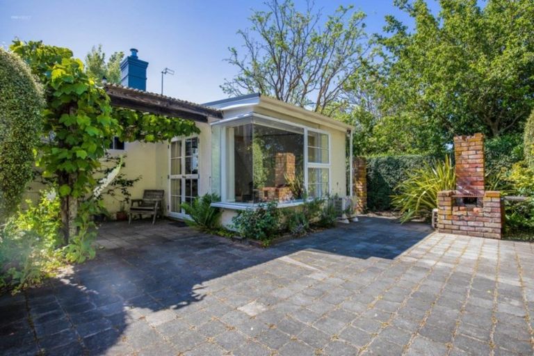 Photo of property in 129 West Belt, Rangiora, 7400