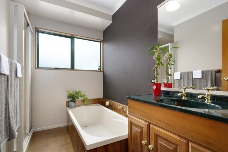 Photo of property in 17 Vanderbilt Place, Welcome Bay, Tauranga, 3112