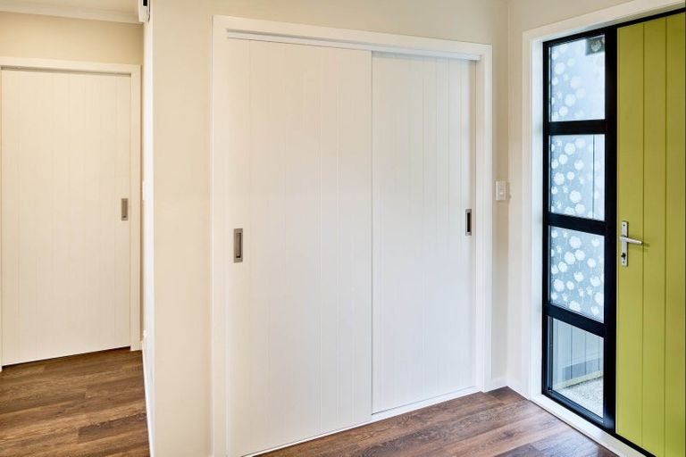 Photo of property in 18b Royal Street, Upper Hutt Central, Upper Hutt, 5018