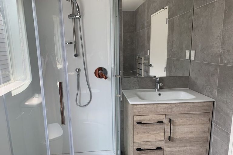 Photo of property in 72a Kerrykeel Drive, Flat Bush, Auckland, 2019