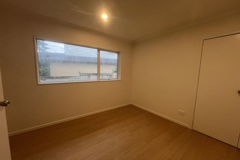 Photo of property in 3a Christina Avenue, Te Atatu South, Auckland, 0602