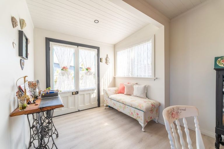 Photo of property in 17 Beach Street, Waikouaiti, 9510