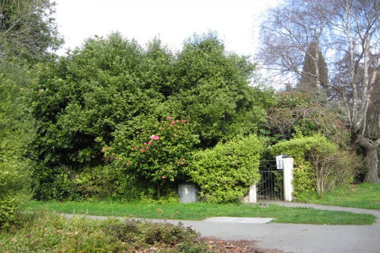 Photo of property in 15 Thorrington Road, Cashmere, Christchurch, 8022