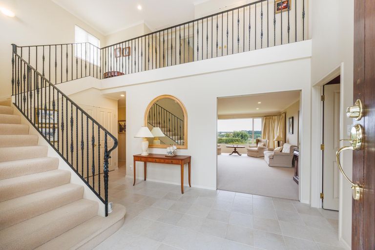 Photo of property in 144 Pacific Drive, Fitzherbert, Palmerston North, 4410