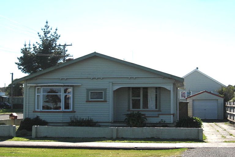 Photo of property in 222 Hampden Street, Hokitika, 7810
