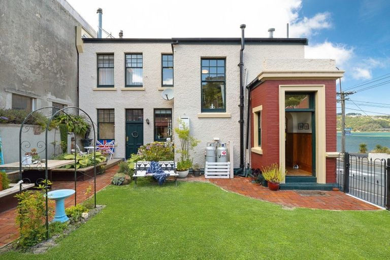 Photo of property in 247 Ravensbourne Road, Ravensbourne, Dunedin, 9022