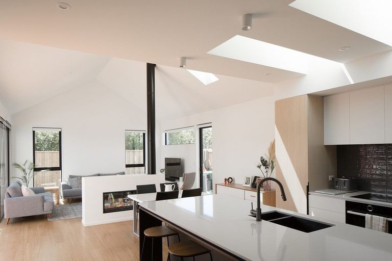 Photo of property in 1 Bunz Road, Halswell, Christchurch, 8025