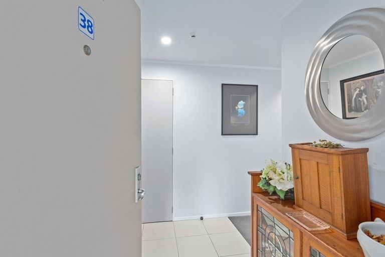 Photo of property in Beachpoint Apartments, 2/5 West End Road, Ohope, 3121