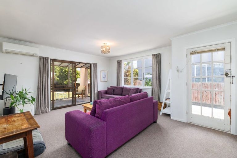 Photo of property in 1/11 Clouston Street, Saint Martins, Christchurch, 8022
