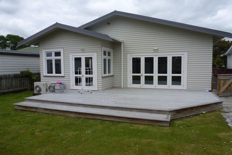 Photo of property in 23 Milverton Avenue, Hokowhitu, Palmerston North, 4410