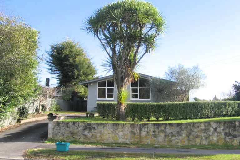 Photo of property in 18 Anderson Road, Deanwell, Hamilton, 3206