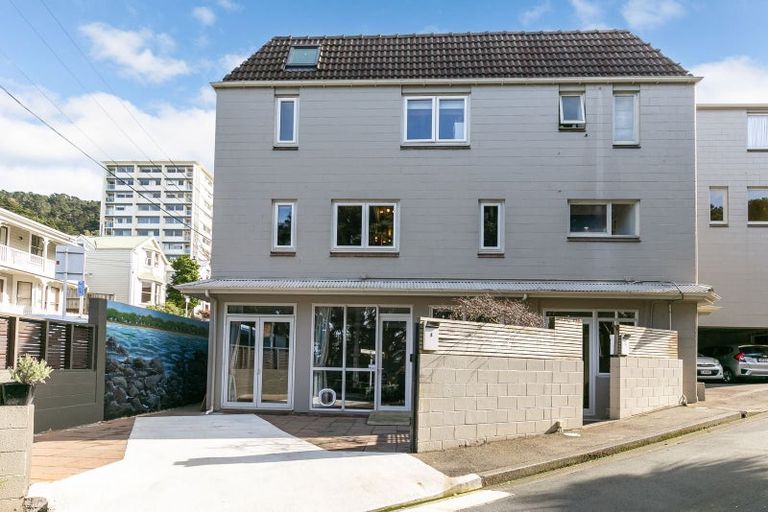 Photo of property in 1 Stowe Hill, Thorndon, Wellington, 6011