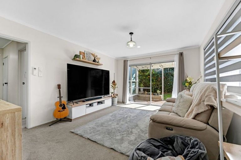 Photo of property in 2/91a Great South Road, Manurewa, Auckland, 2102