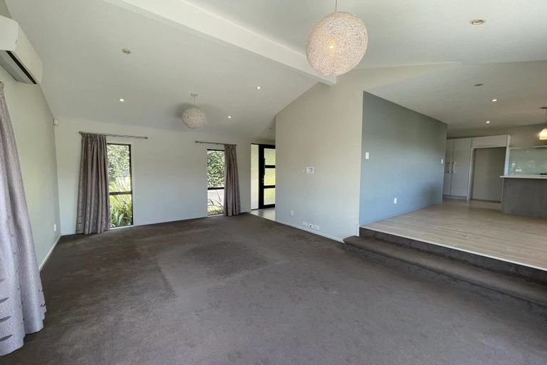 Photo of property in 1/3 Aotearoa Terrace, Murrays Bay, Auckland, 0630