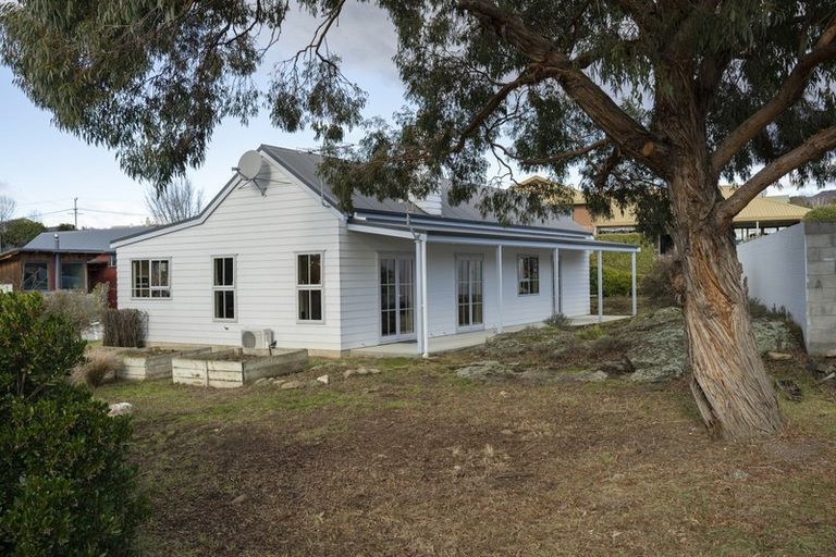 Photo of property in 10a Lanes Road, Bridge Hill, Alexandra, 9320