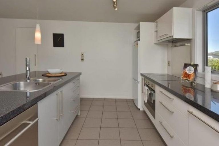 Photo of property in 6/12 Hutcheson Street, Sydenham, Christchurch, 8023