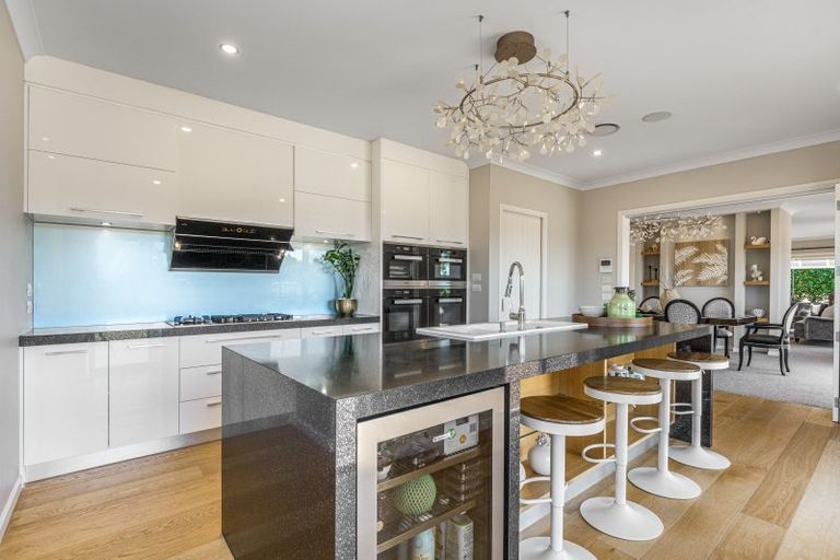 Photo of property in 28 Clifton Road, Whitford, Howick, 2571