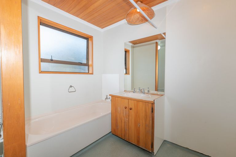 Photo of property in 157 Tarbert Street, Alexandra, 9320