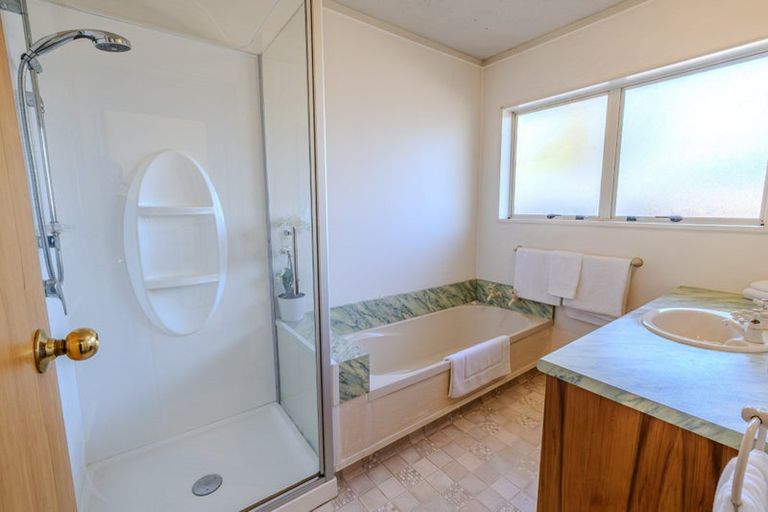 Photo of property in 31 Auckland Road, Greenmeadows, Napier, 4112