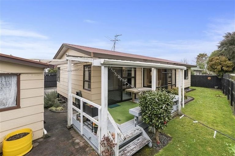 Photo of property in 94b Clevedon Road, Papakura, 2110