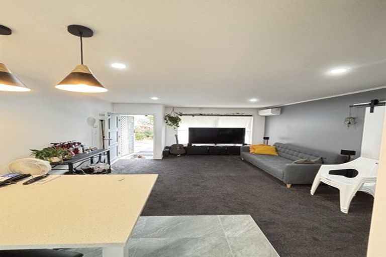 Photo of property in 3/35 Brixton Road, Mount Eden, Auckland, 1024