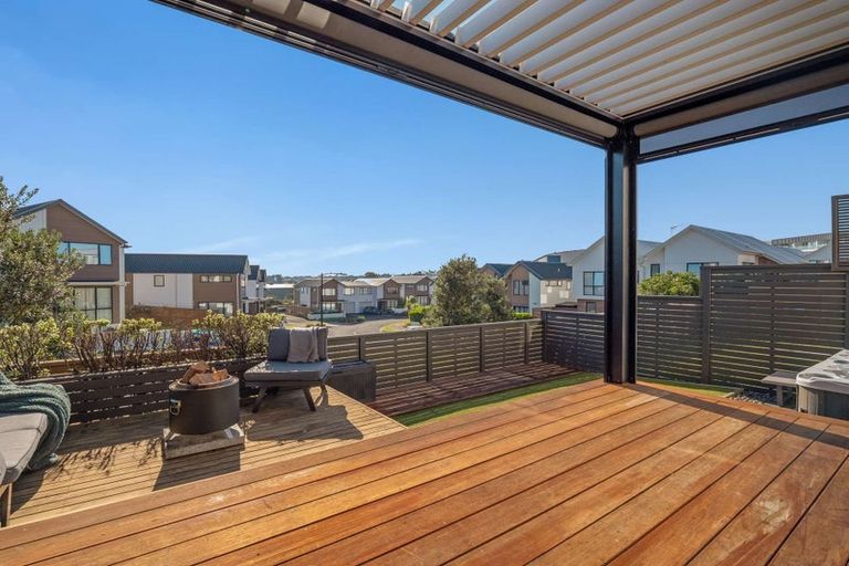 Photo of property in 3 Seafarer Crescent, Stanmore Bay, Whangaparaoa, 0932