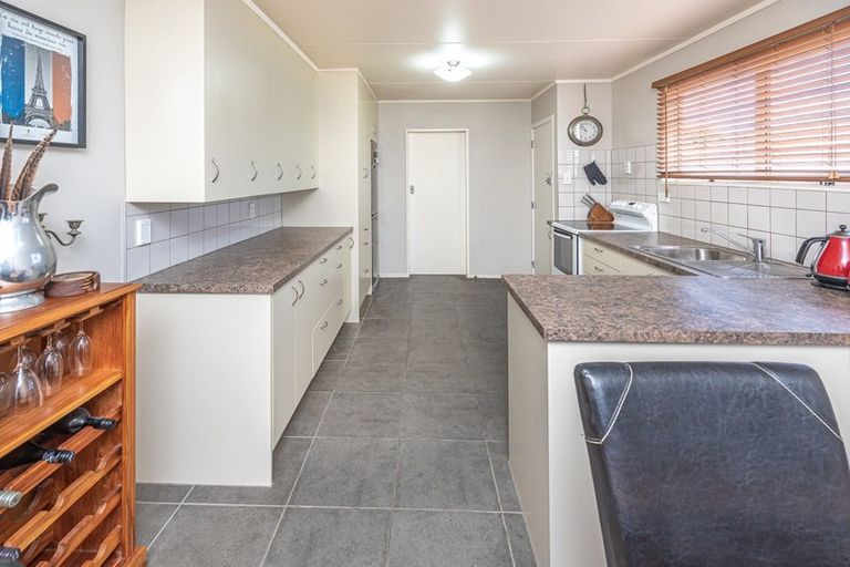 Photo of property in 4a Tainui Street, Castlecliff, Whanganui, 4501