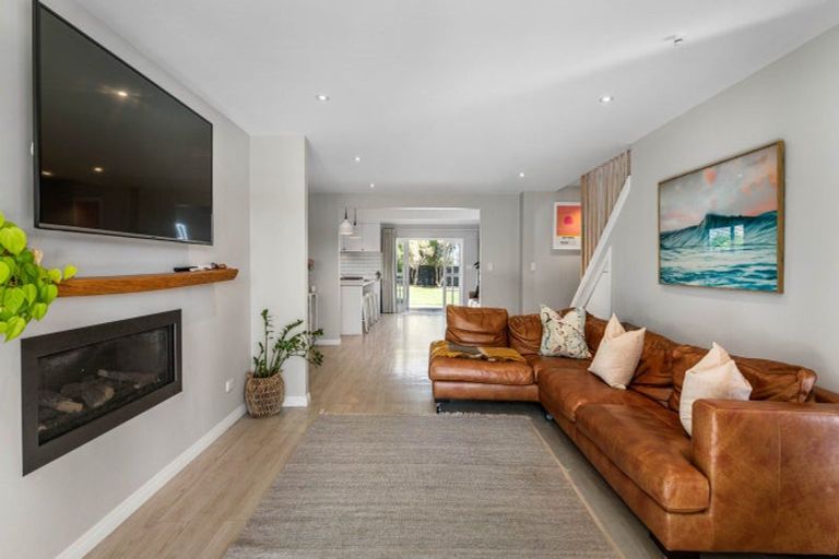 Photo of property in 25 Stevenson Road, Clarks Beach, 2122