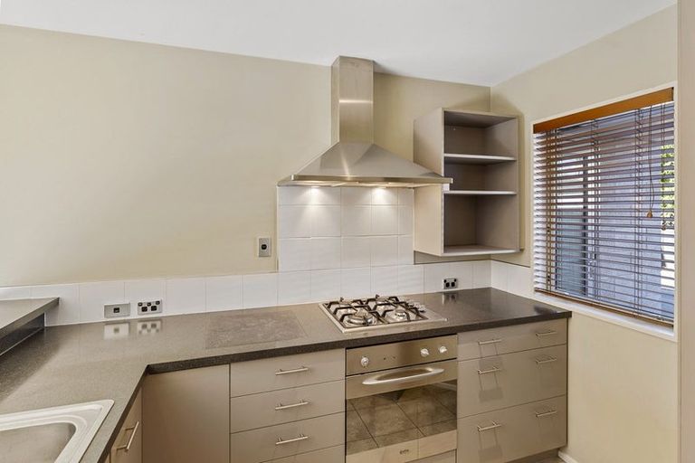 Photo of property in 94a Packe Street, Edgeware, Christchurch, 8013