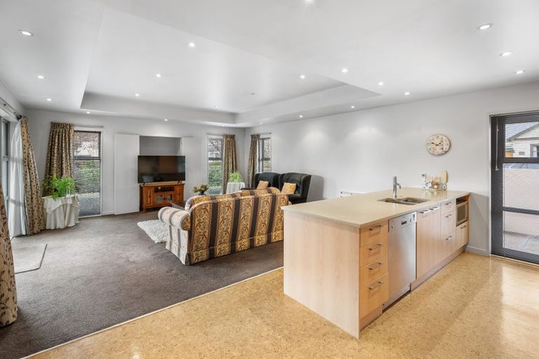 Photo of property in 37 Frank Street, Papanui, Christchurch, 8053