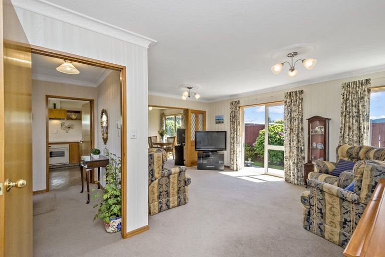 Photo of property in 3/324 Sawyers Arms Road, Bishopdale, Christchurch, 8053