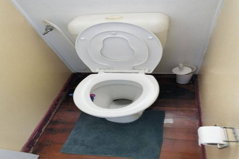 Photo of property in 35 Berkley Avenue, Hillcrest, Hamilton, 3216