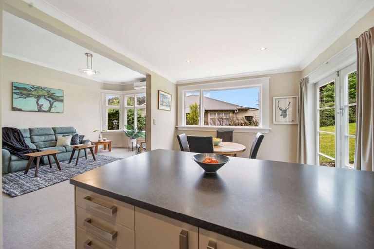 Photo of property in 21 Glenross Street, Glenross, Dunedin, 9011