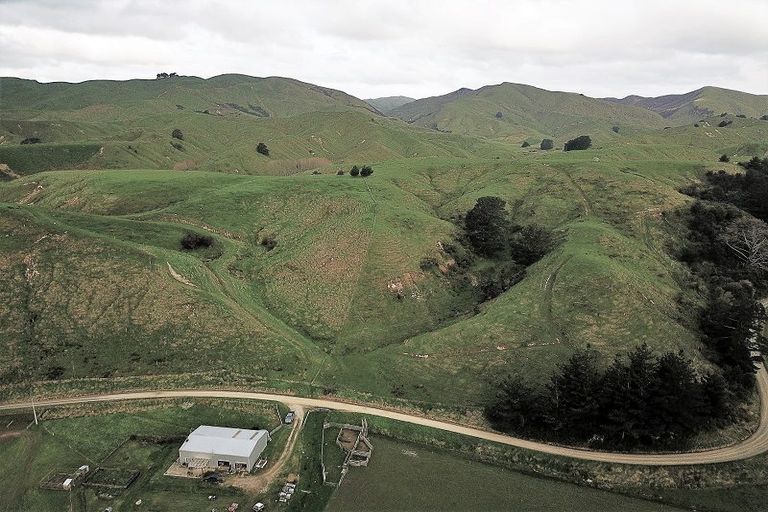Photo of property in 357 Millers Road, Pahiatua, 4982