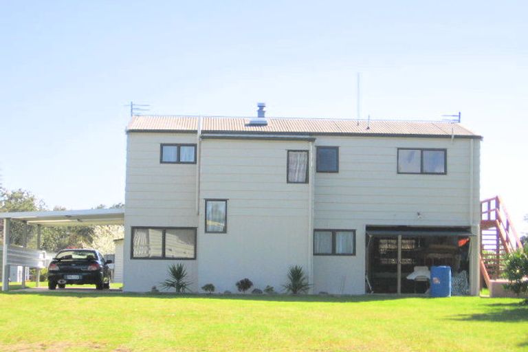 Photo of property in 58 Oyster Drive, Cooks Beach, Whitianga, 3591