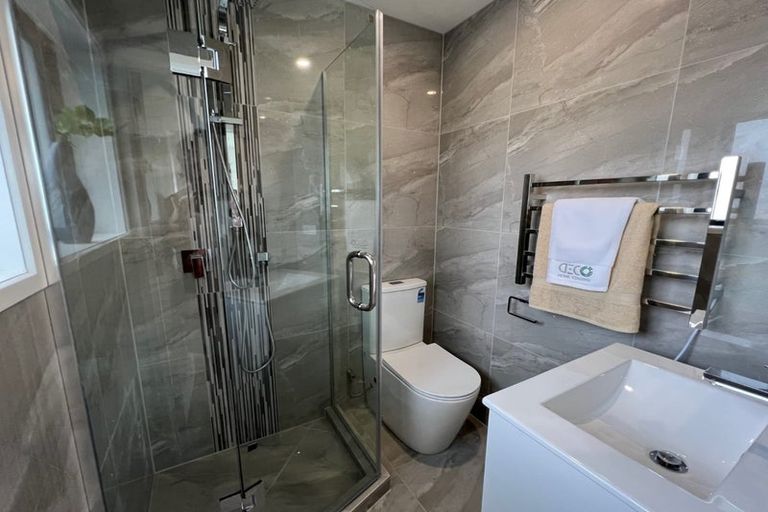 Photo of property in 160d Hill Road, Manurewa, Auckland, 2105